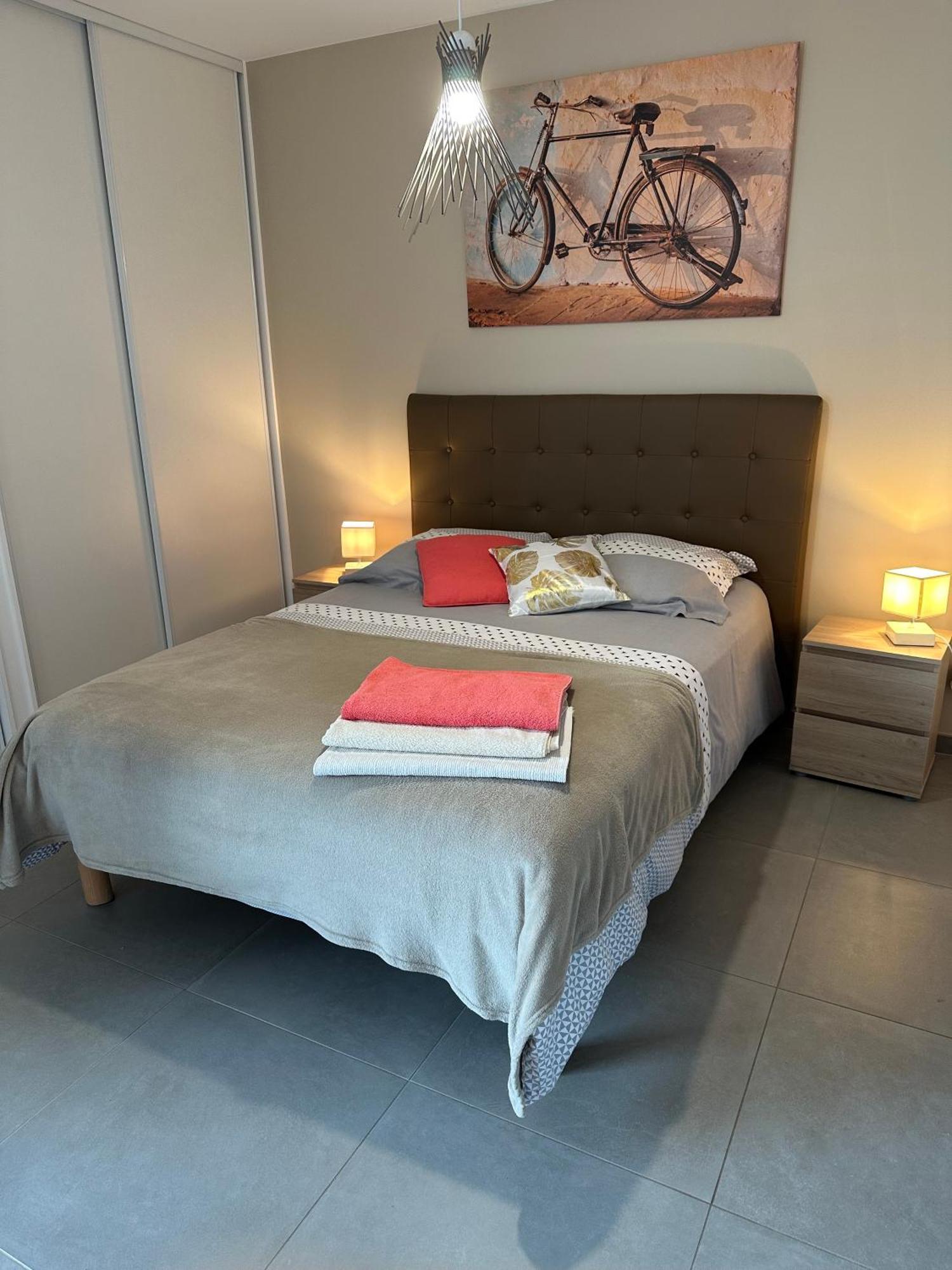 A La Belle Quatrieme Etoile Apartment Annecy Exterior photo